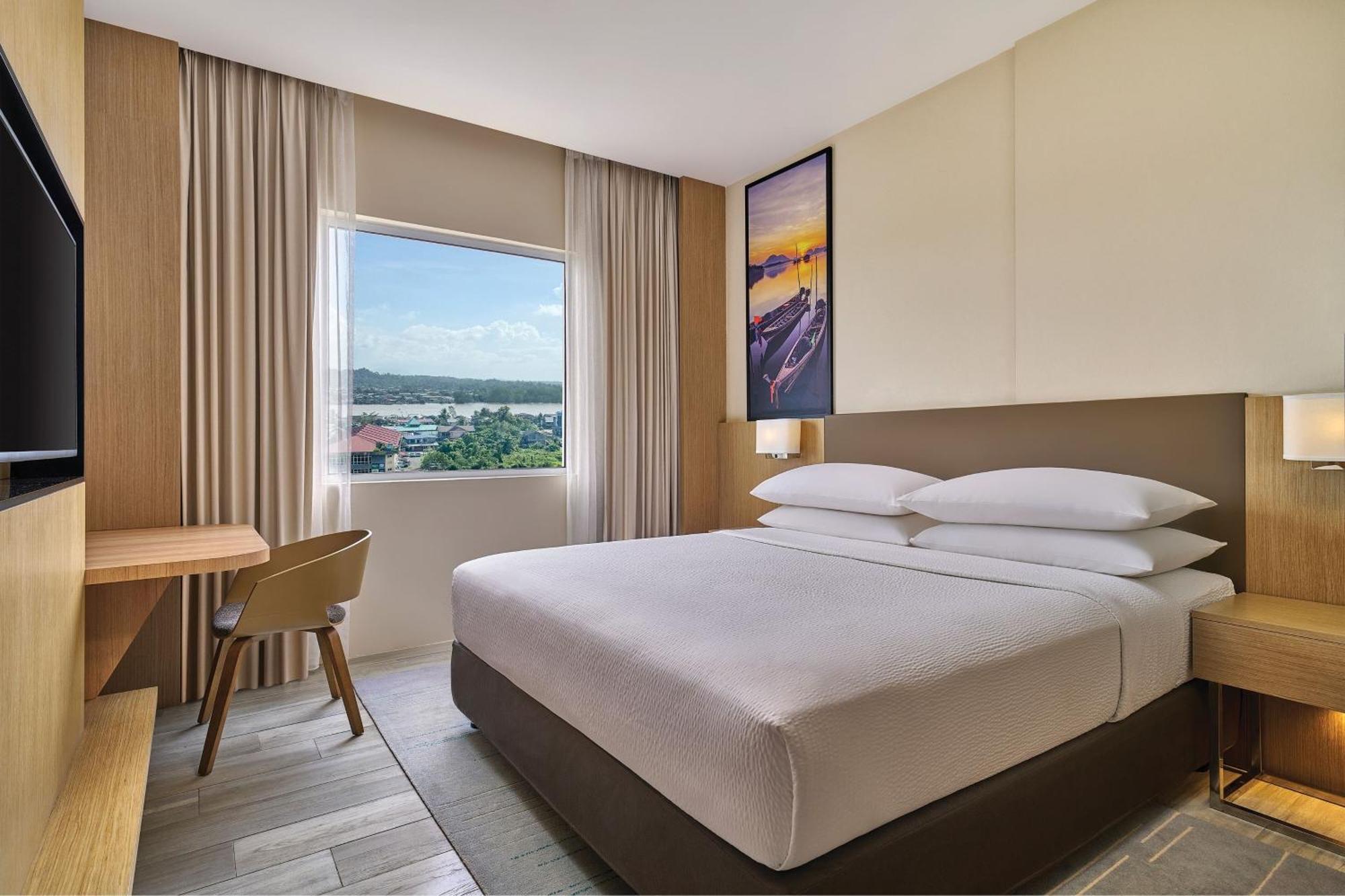 Fairfield By Marriott Bintulu Paragon Esterno foto